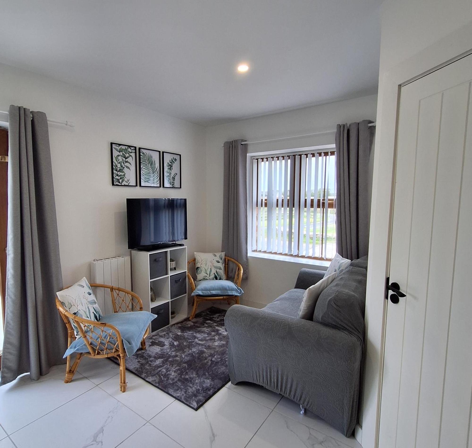 Sandys Shore Apartment Donegal Town Екстер'єр фото