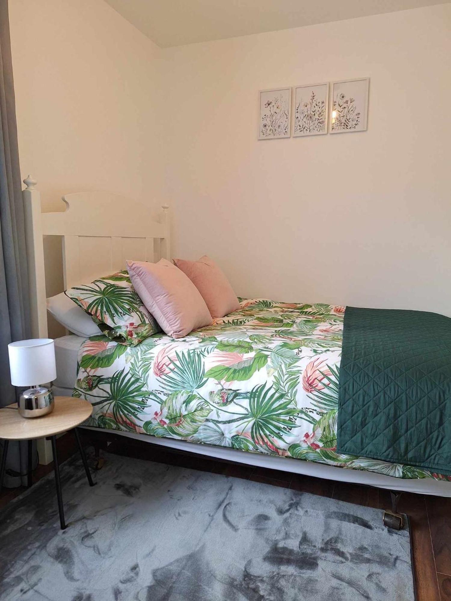 Sandys Shore Apartment Donegal Town Номер фото