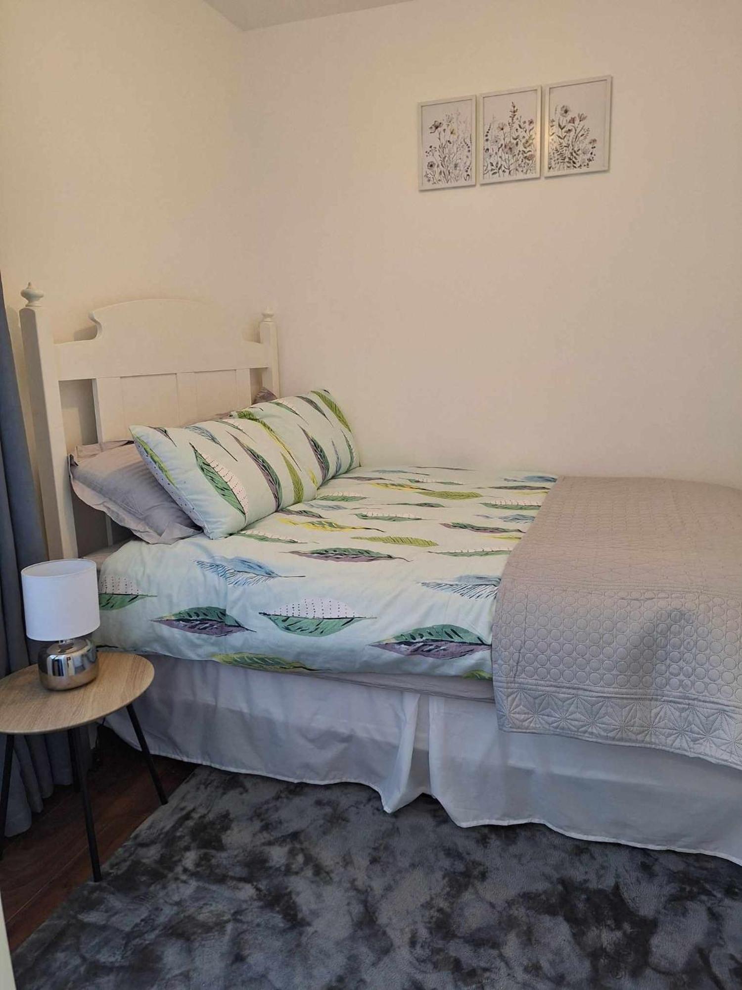 Sandys Shore Apartment Donegal Town Екстер'єр фото